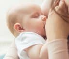 Leite materno ajuda a prevenir alergias alimentares