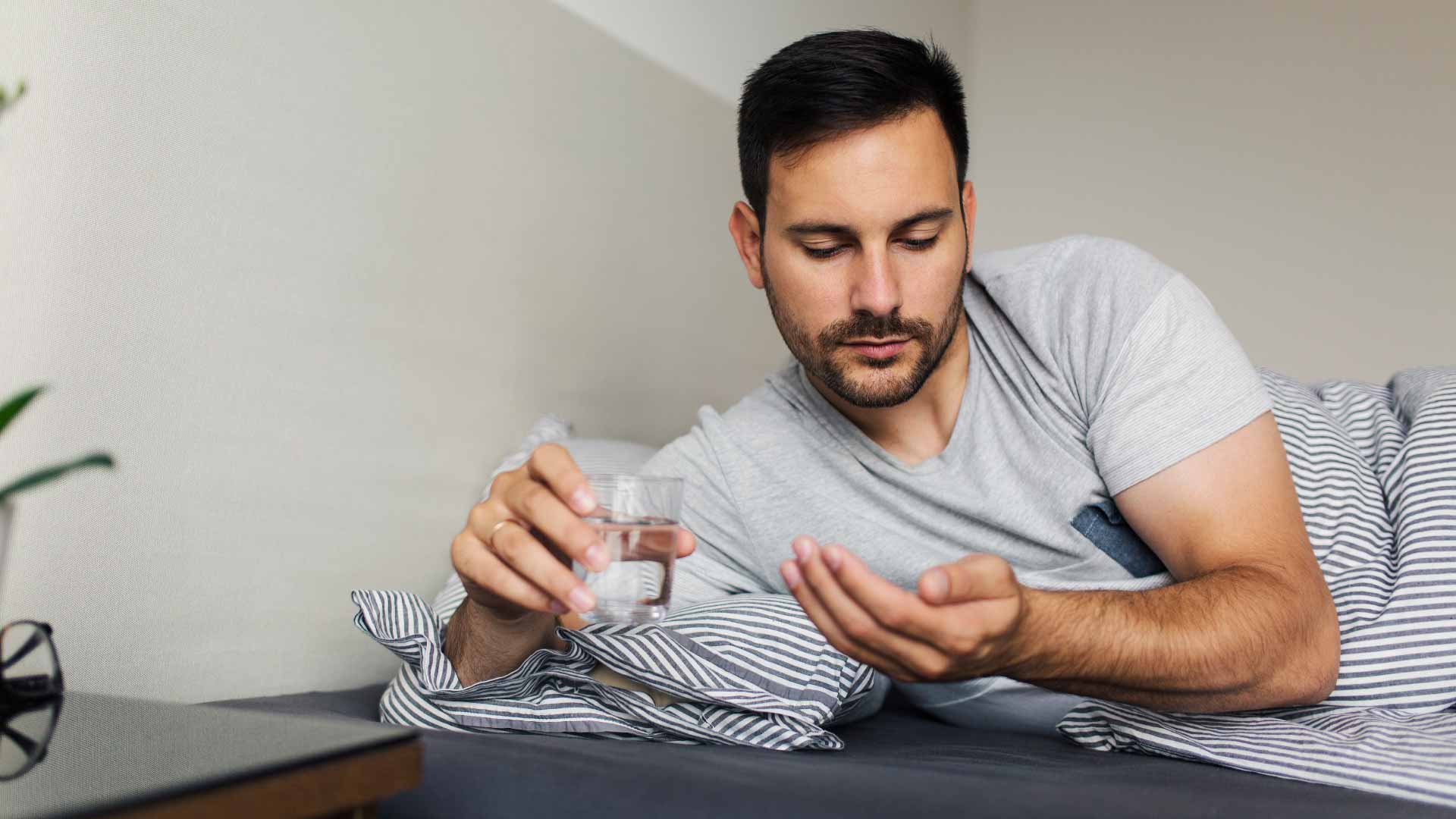 Efeitos colaterais relacionados ao uso de remédios para dormir