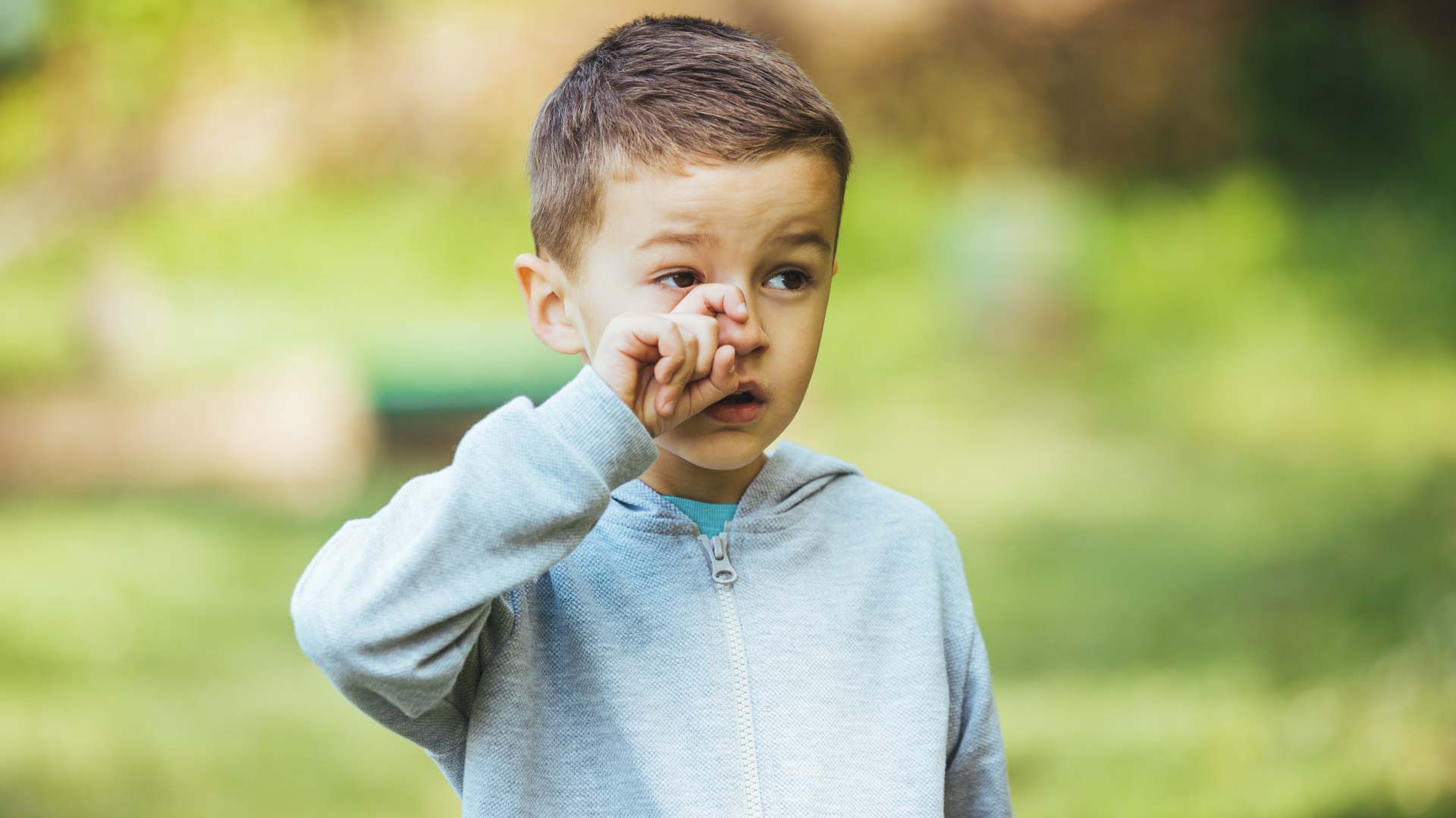 Rinite alérgica em crianças: entenda o que causa, sintomas e tratamento